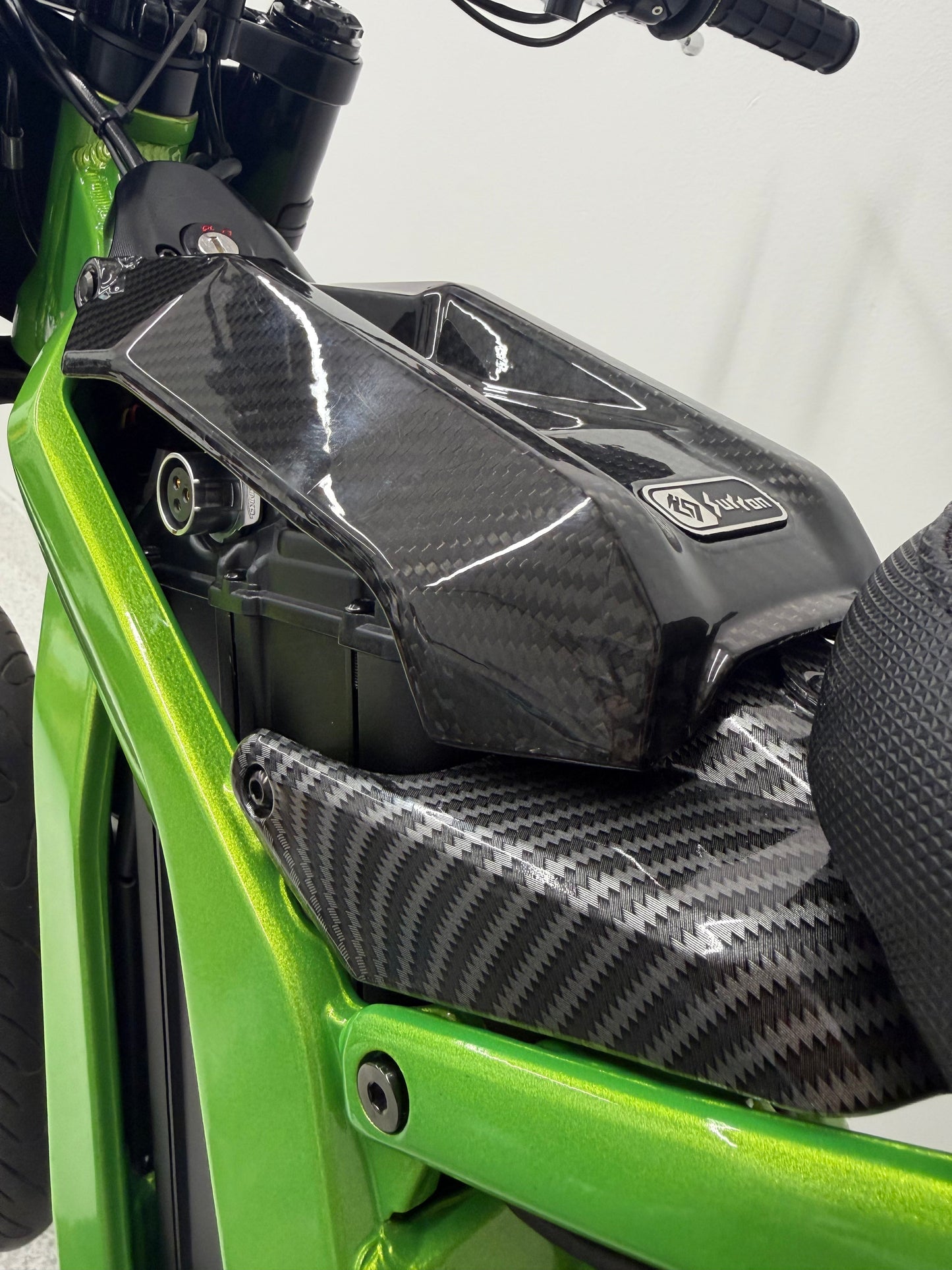 Battery Cover — Carbon Fiber
